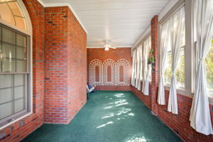  Photo 49