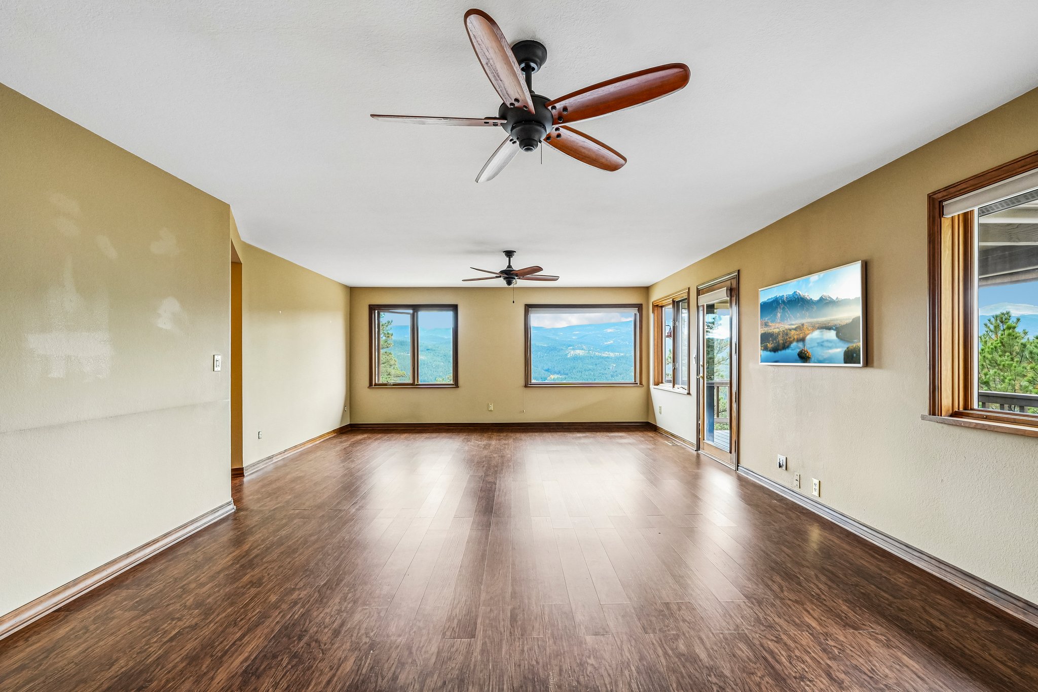 Conifer Dr-S0910-011.jpg