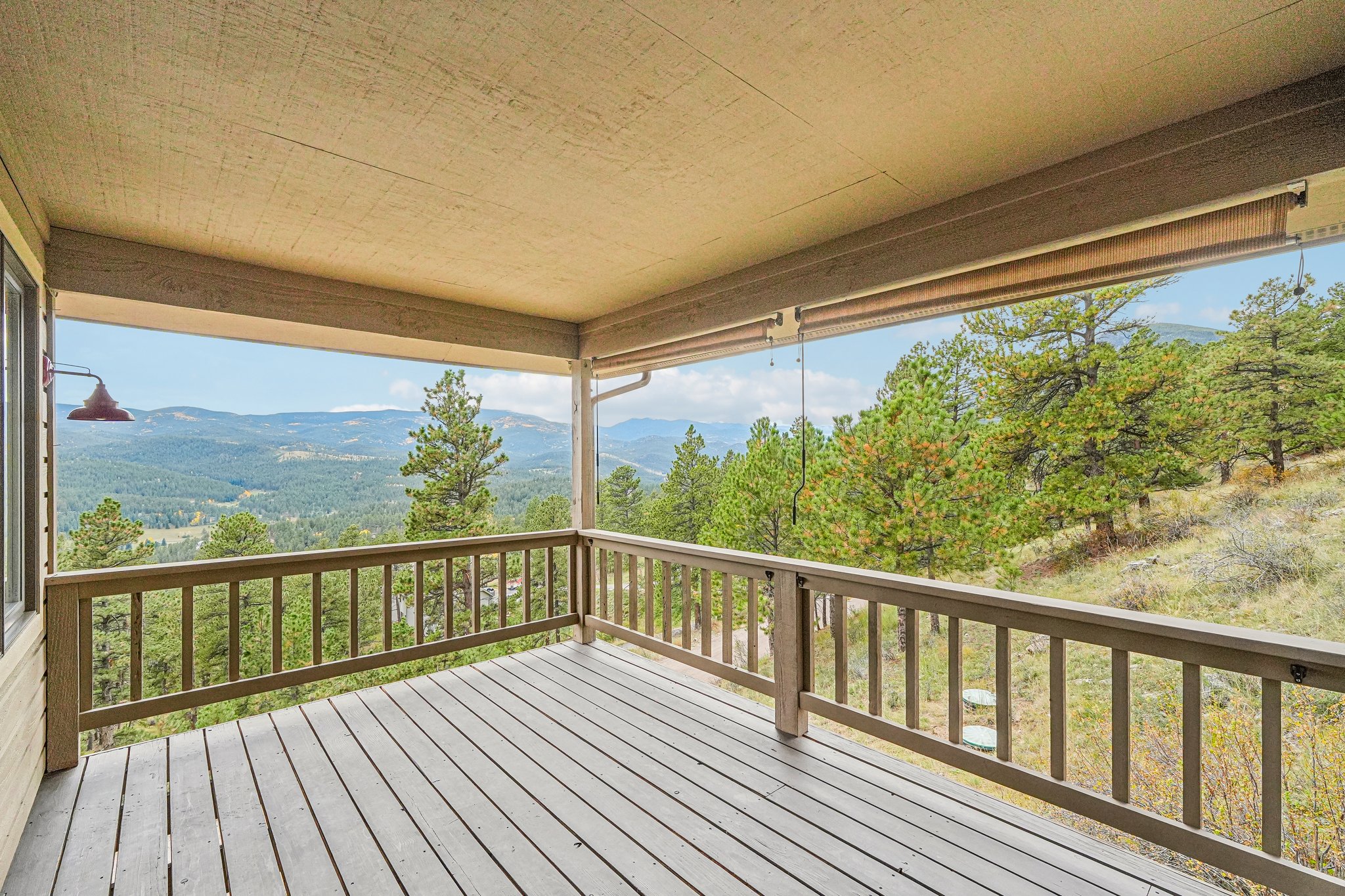 Conifer Dr-S0910-057.jpg