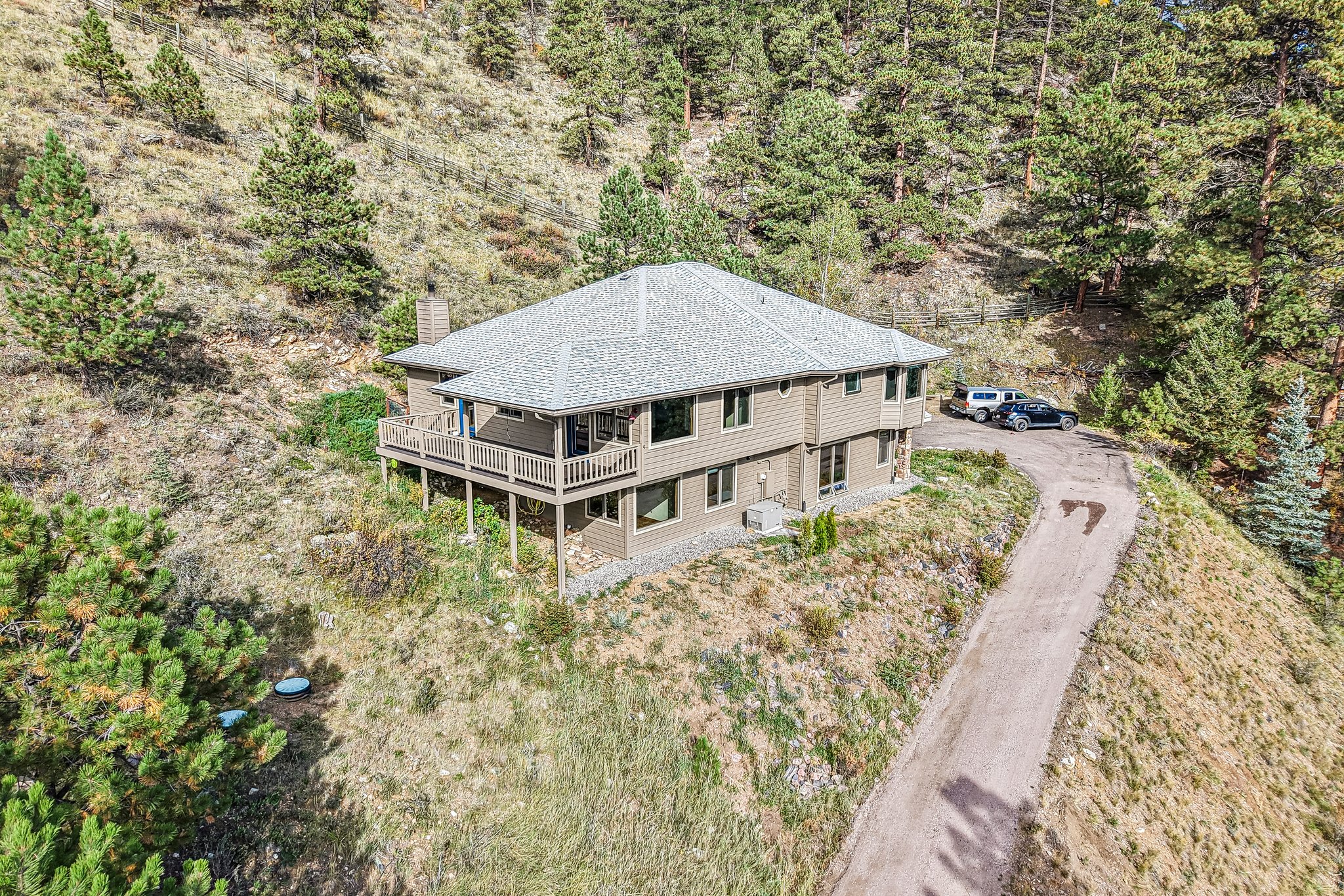 Conifer Dr-S0910-070.jpg