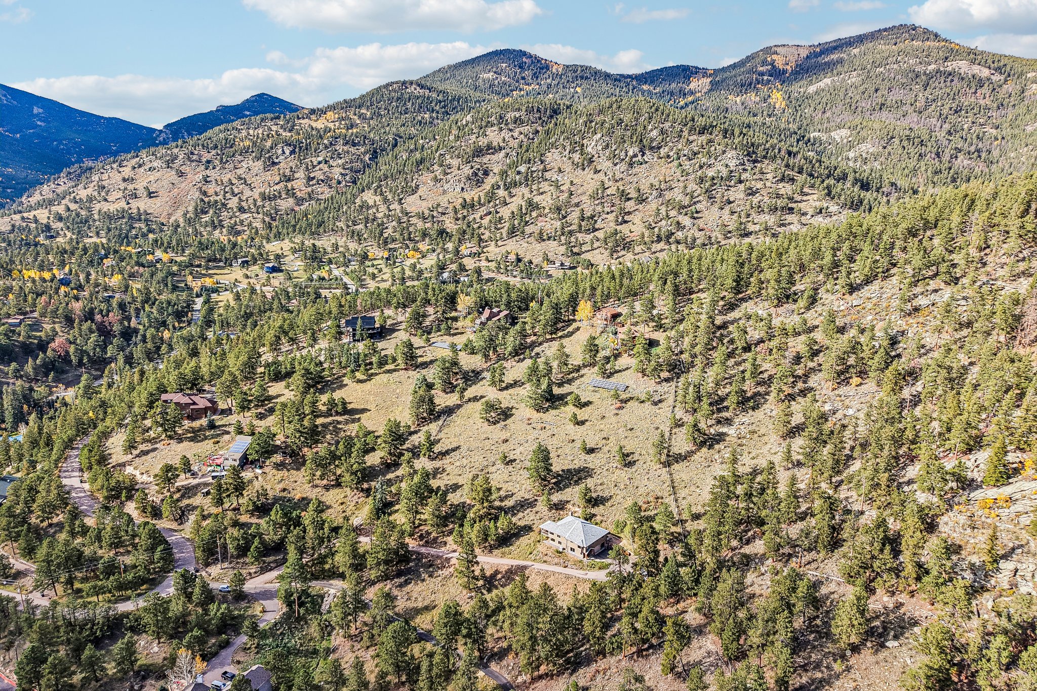 Conifer Dr-S0910-078.jpg