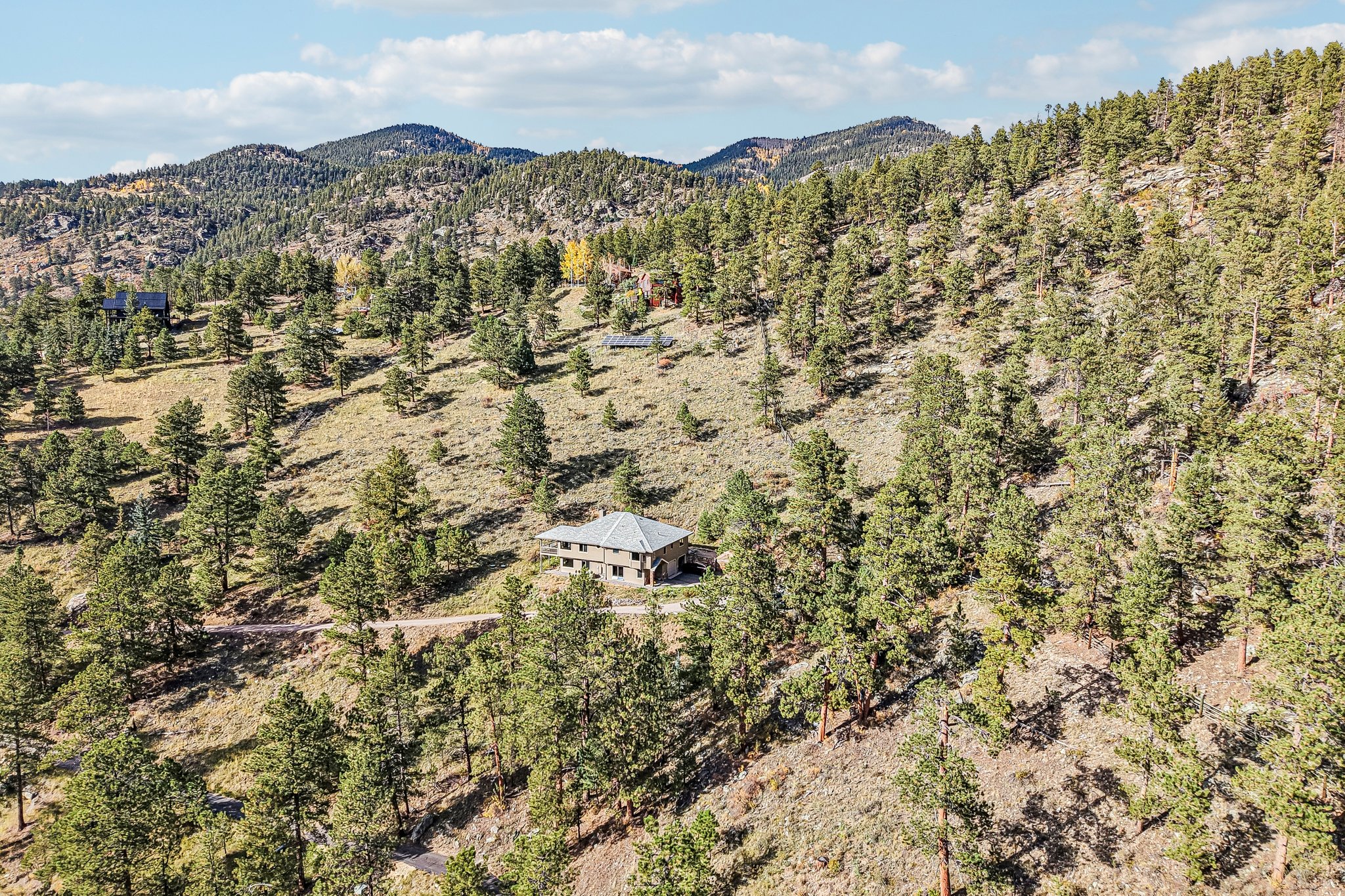 Conifer Dr-S0910-080.jpg