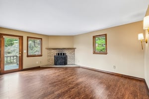 Conifer Dr-S0910-012.jpg
