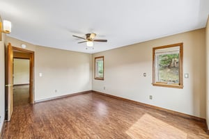 Conifer Dr-S0910-039.jpg