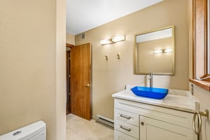 Conifer Dr-S0910-046.jpg