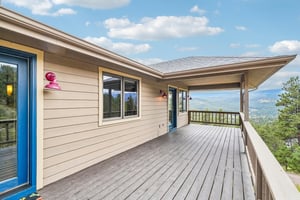 Conifer Dr-S0910-056.jpg