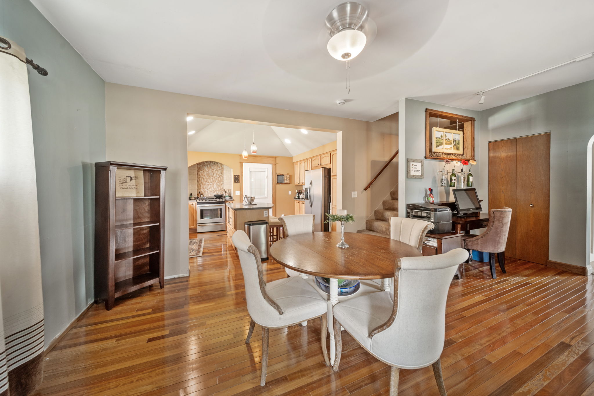 Living/Dining Room - 350 Harrison