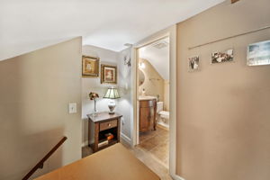 2nd Floor Landing - 350 Harrison