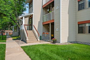  Photo 0