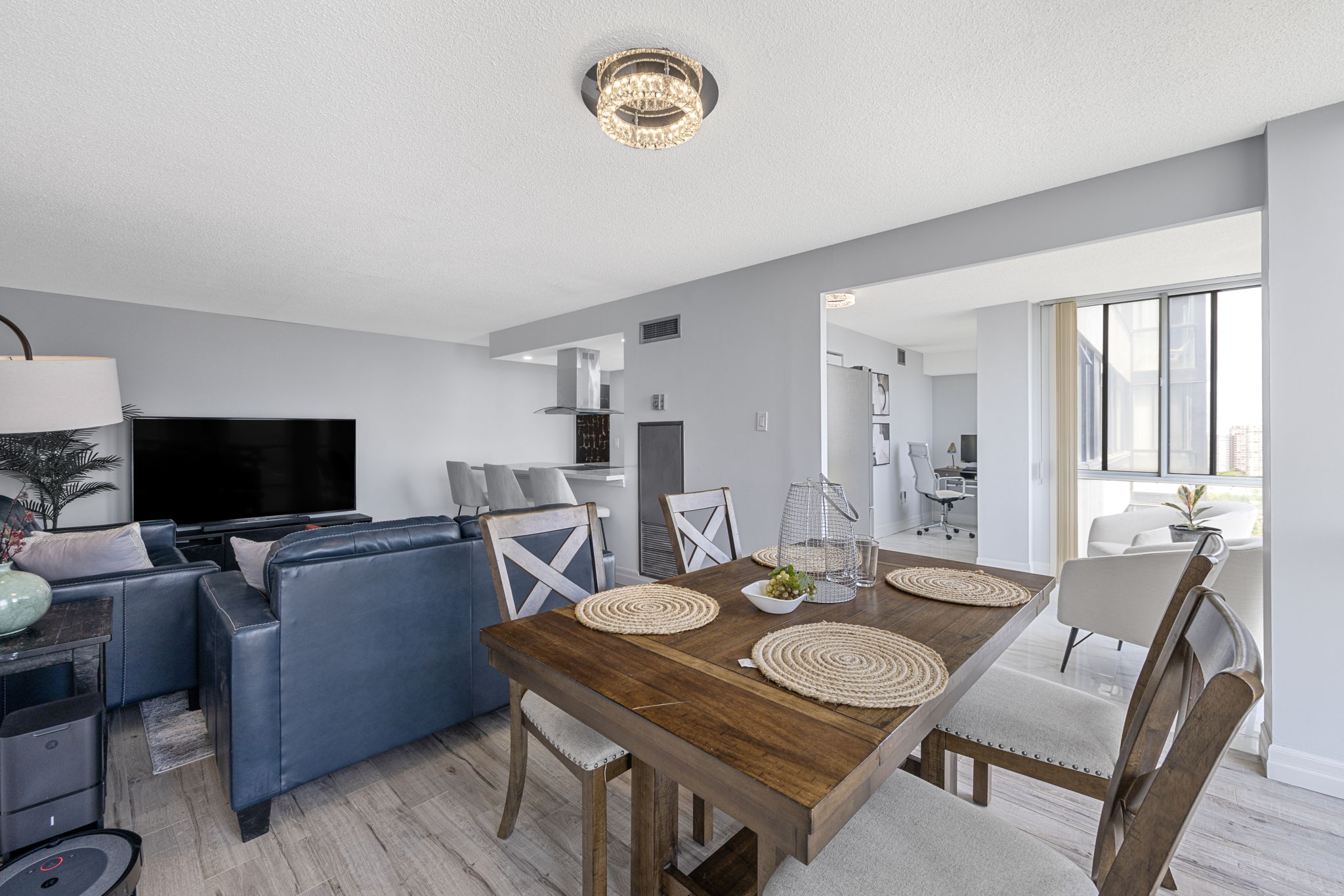 Mississauga property showcase — delivered property photograph 10
