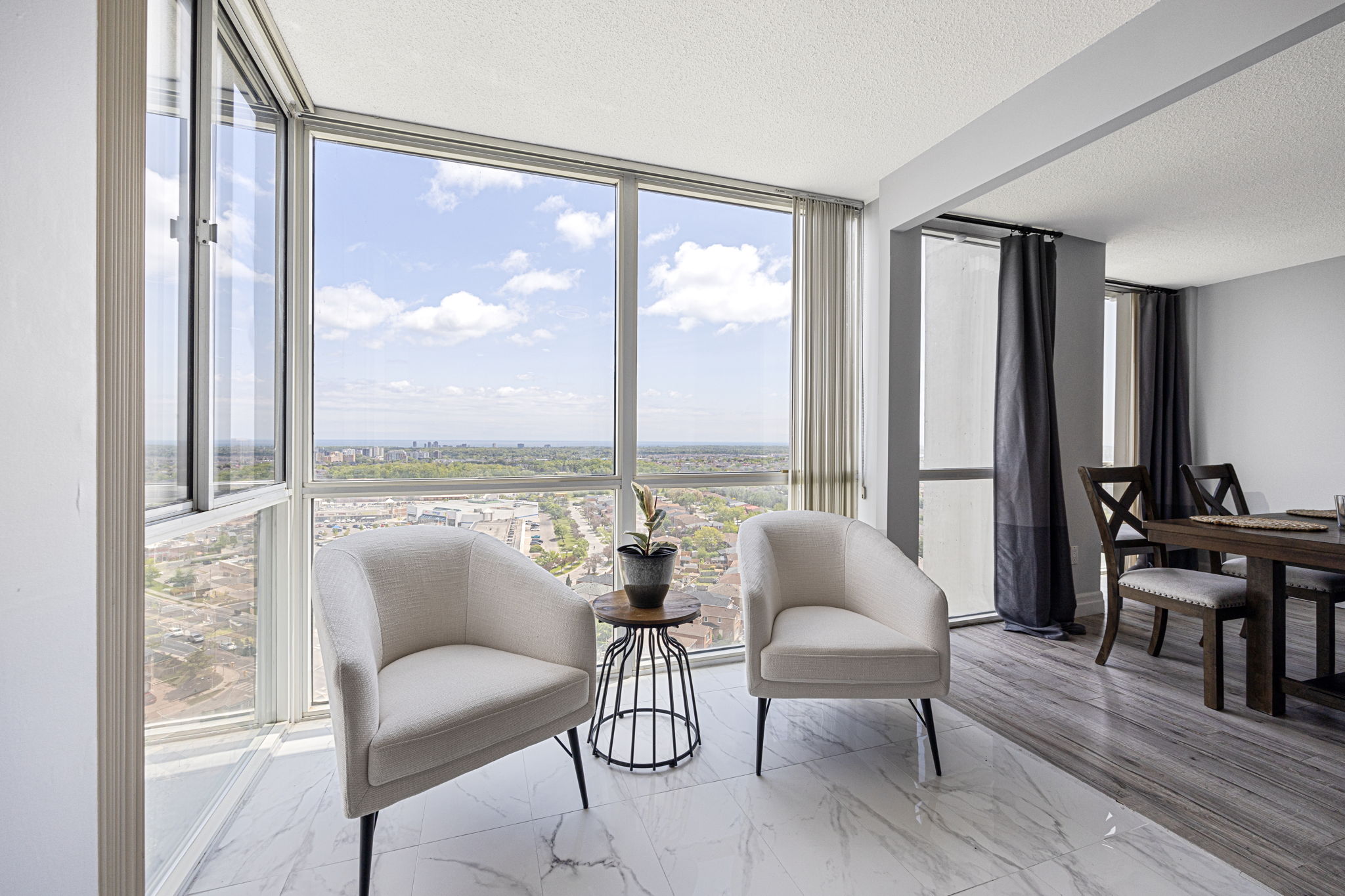 Mississauga property showcase — delivered property photograph 7