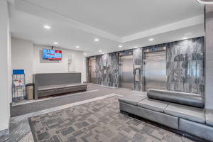 4-lobby2