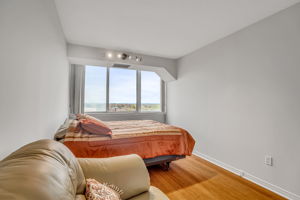 28-second bedroom2