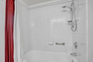 31-guest washroom2