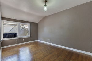 AB3_3500 6th Ave N-18