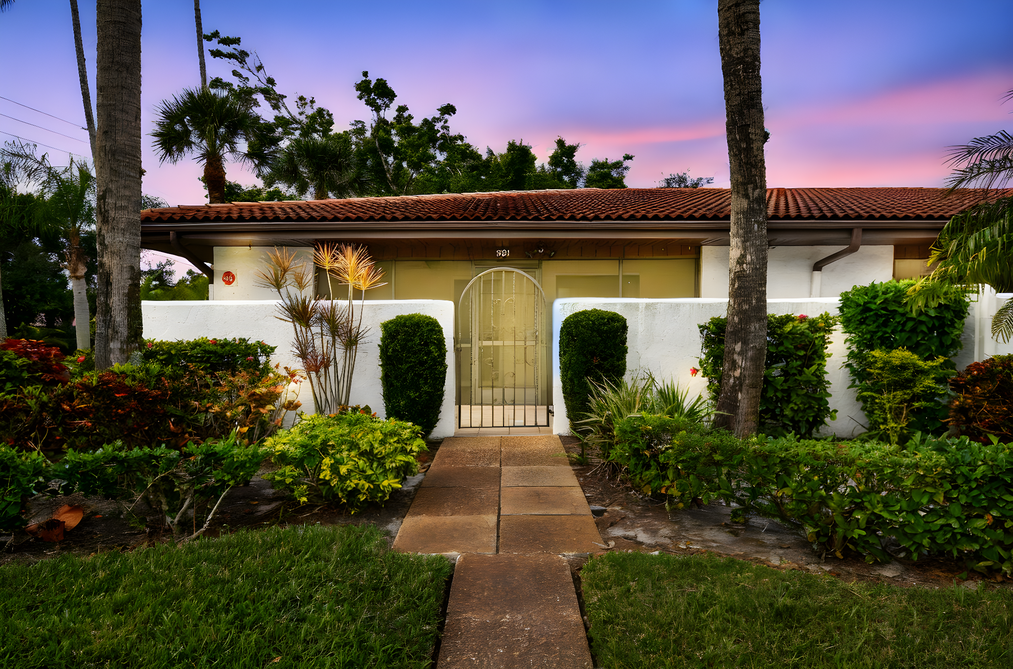 DSC_6342 day to dusk.jpeg