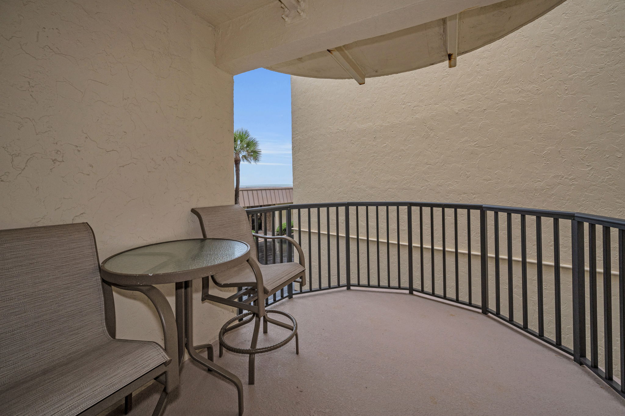 Balcony1