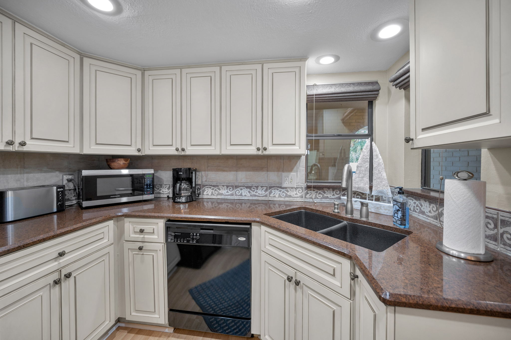 Kitchen2
