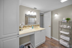 Bathroom1c