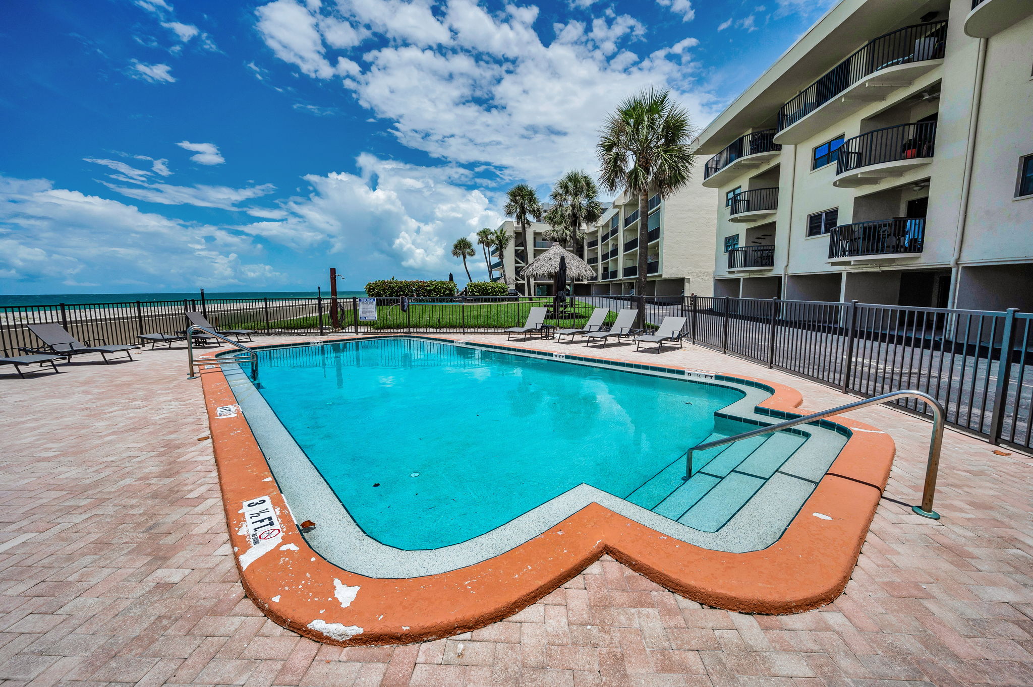 Pool9