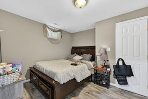  Photo 44