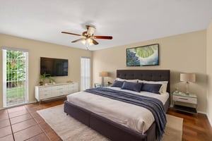 DSC08171 virtually staged.jpeg