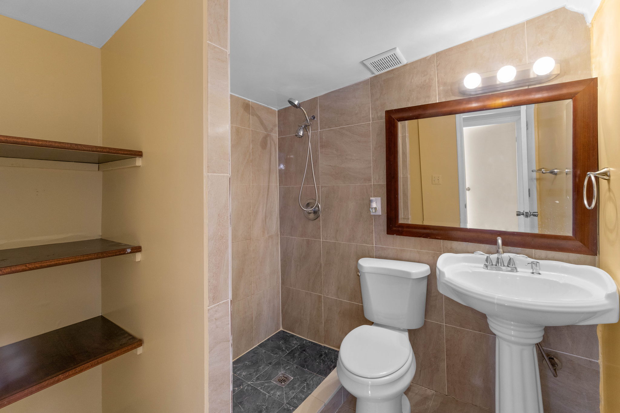 3501 Randall Rd, Hillcrest Heights, MD 20746, USA Photo 33