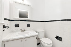  Photo 35