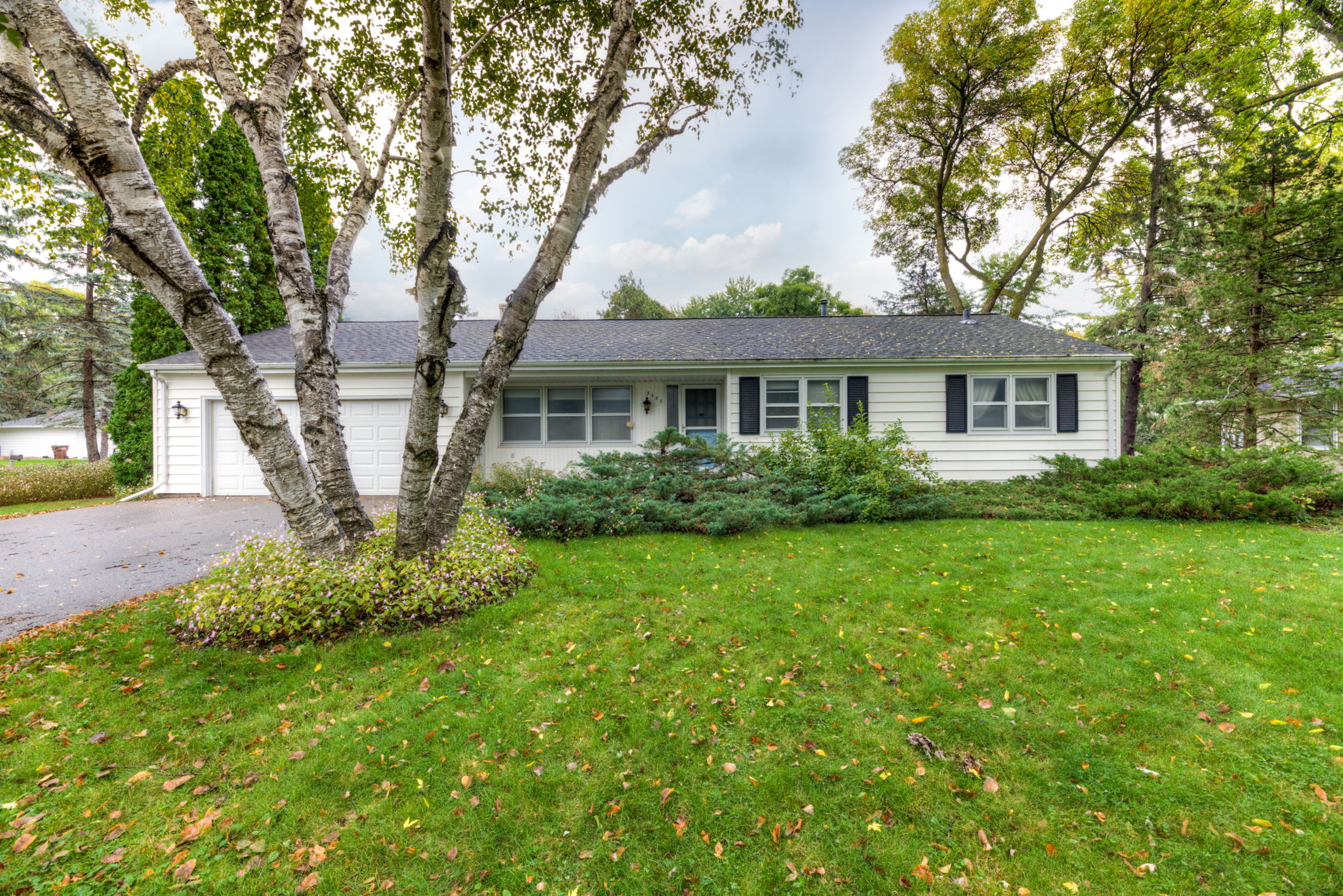  3505 Comet LN, Minnetonka, MN 55345, US