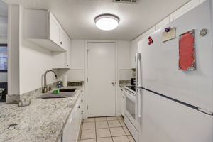 Cove View Blvd 1615-006