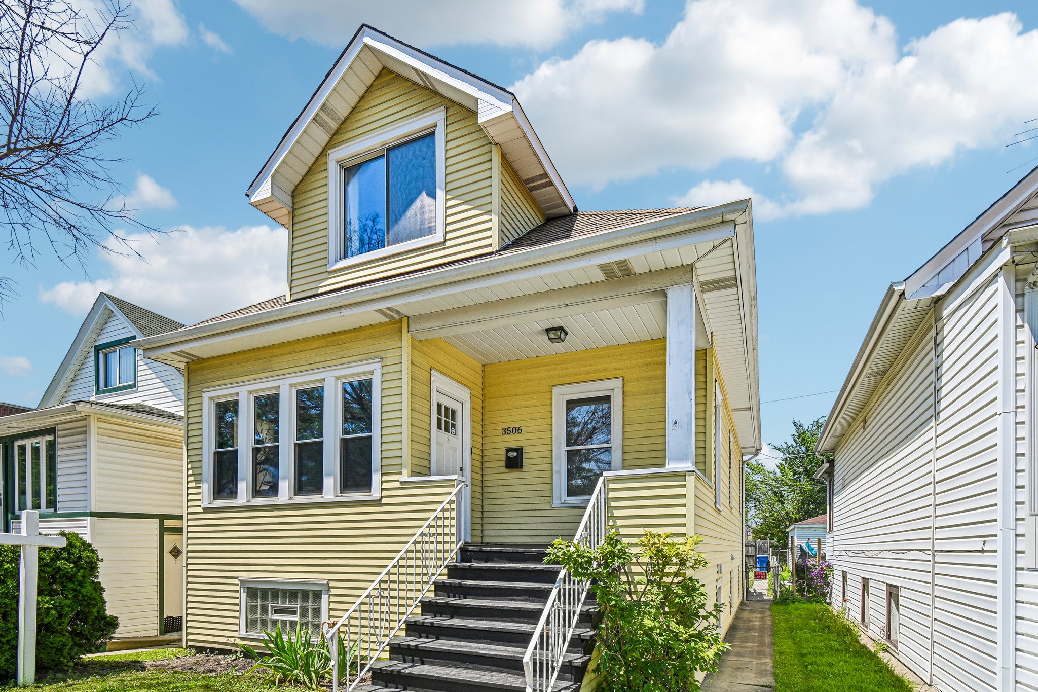 3506 N Narragansett Ave-S0907-004.jpg