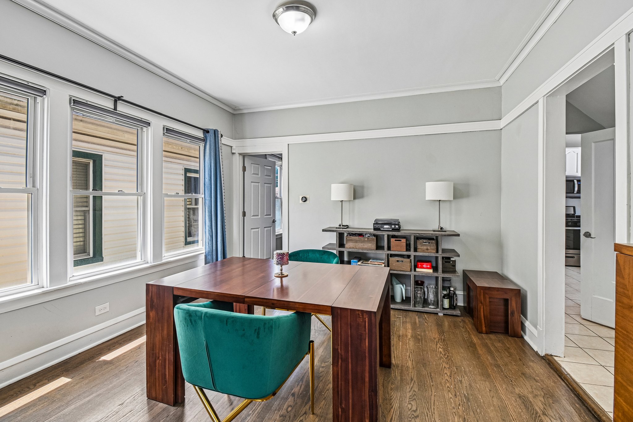 3506 N Narragansett Ave-S0907-008.jpg