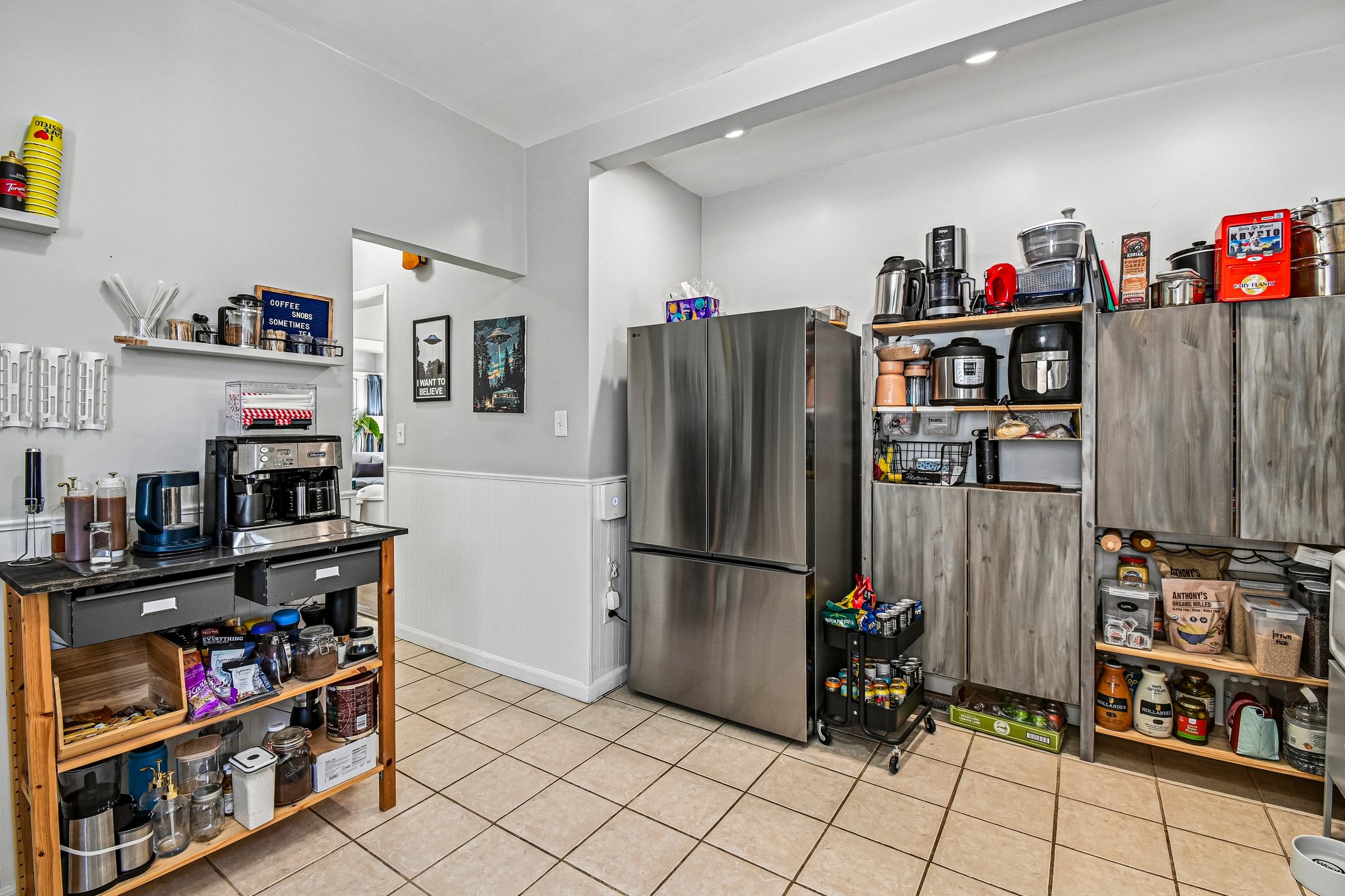 3506 N Narragansett Ave-S0907-014.jpg