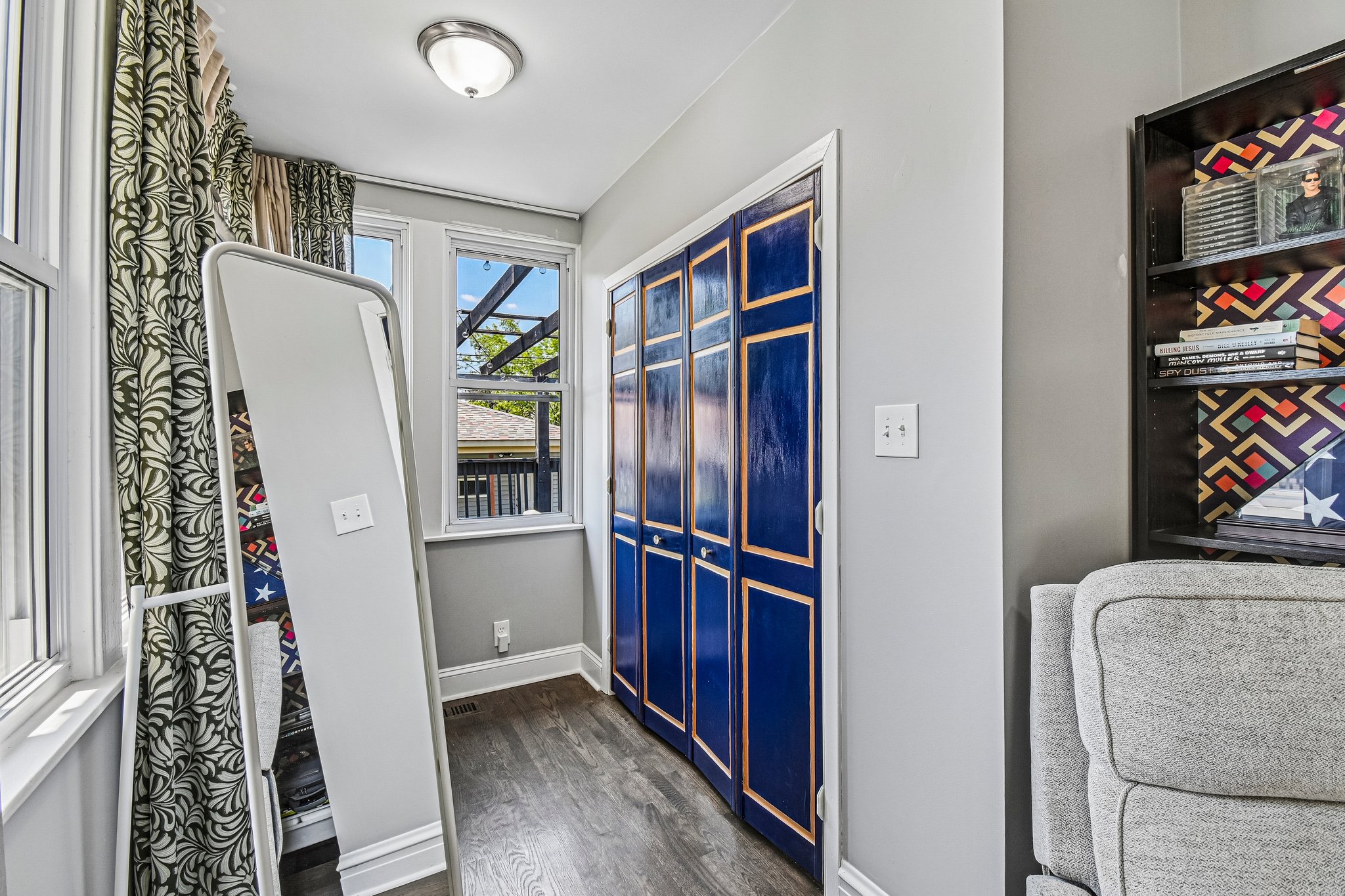 3506 N Narragansett Ave-S0907-020.jpg