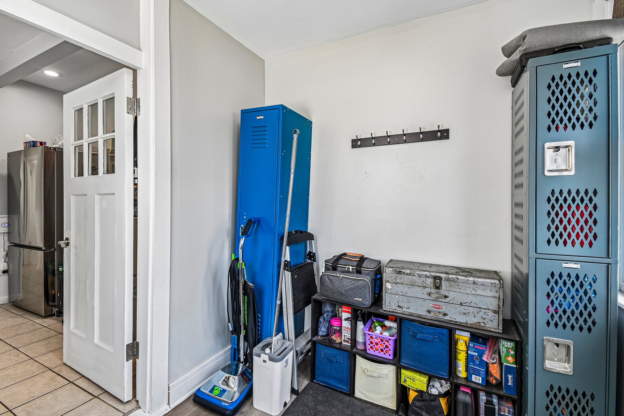 3506 N Narragansett Ave-S0907-028.jpg