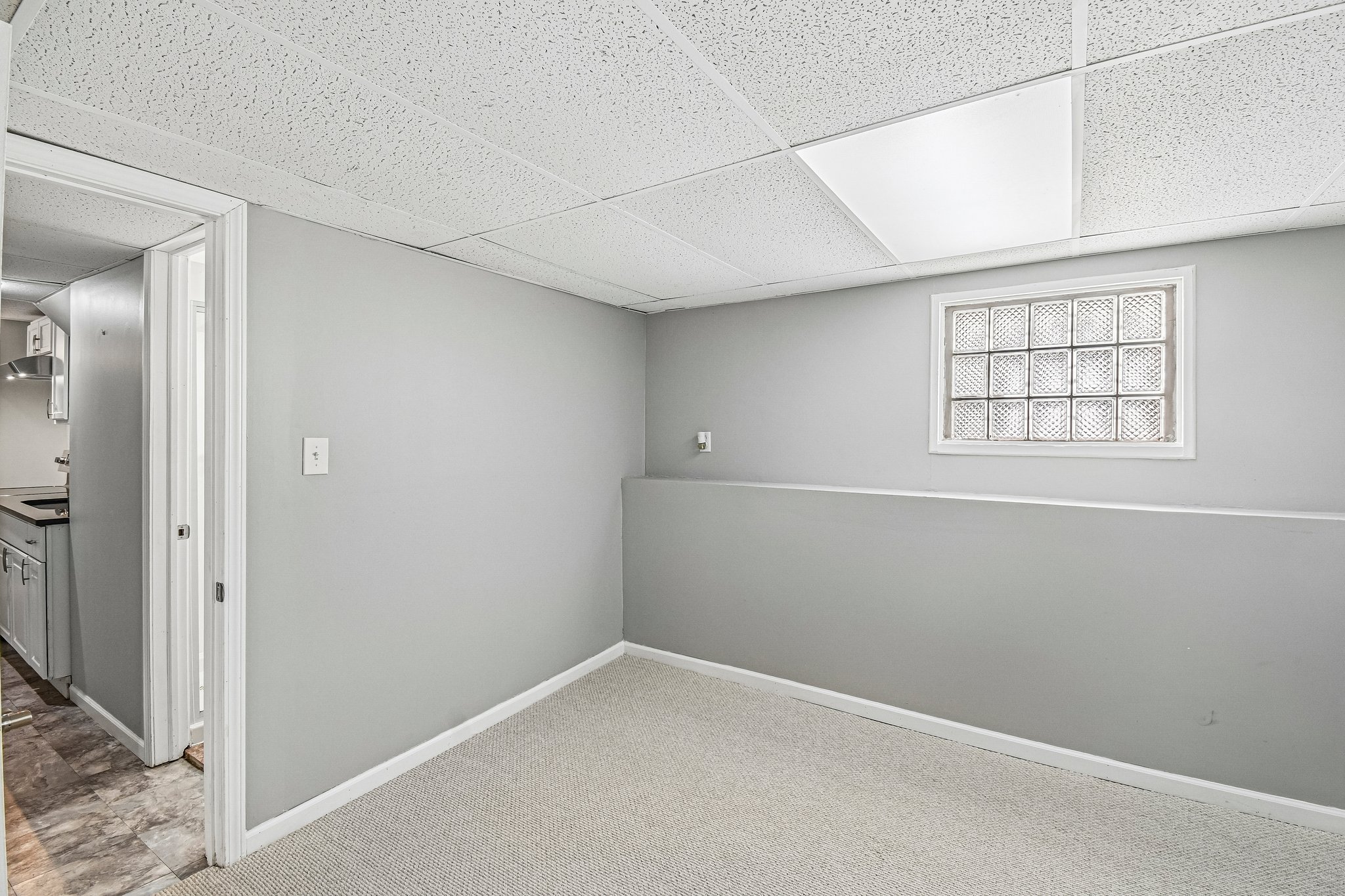 3506 N Narragansett Ave-S0907-048.jpg