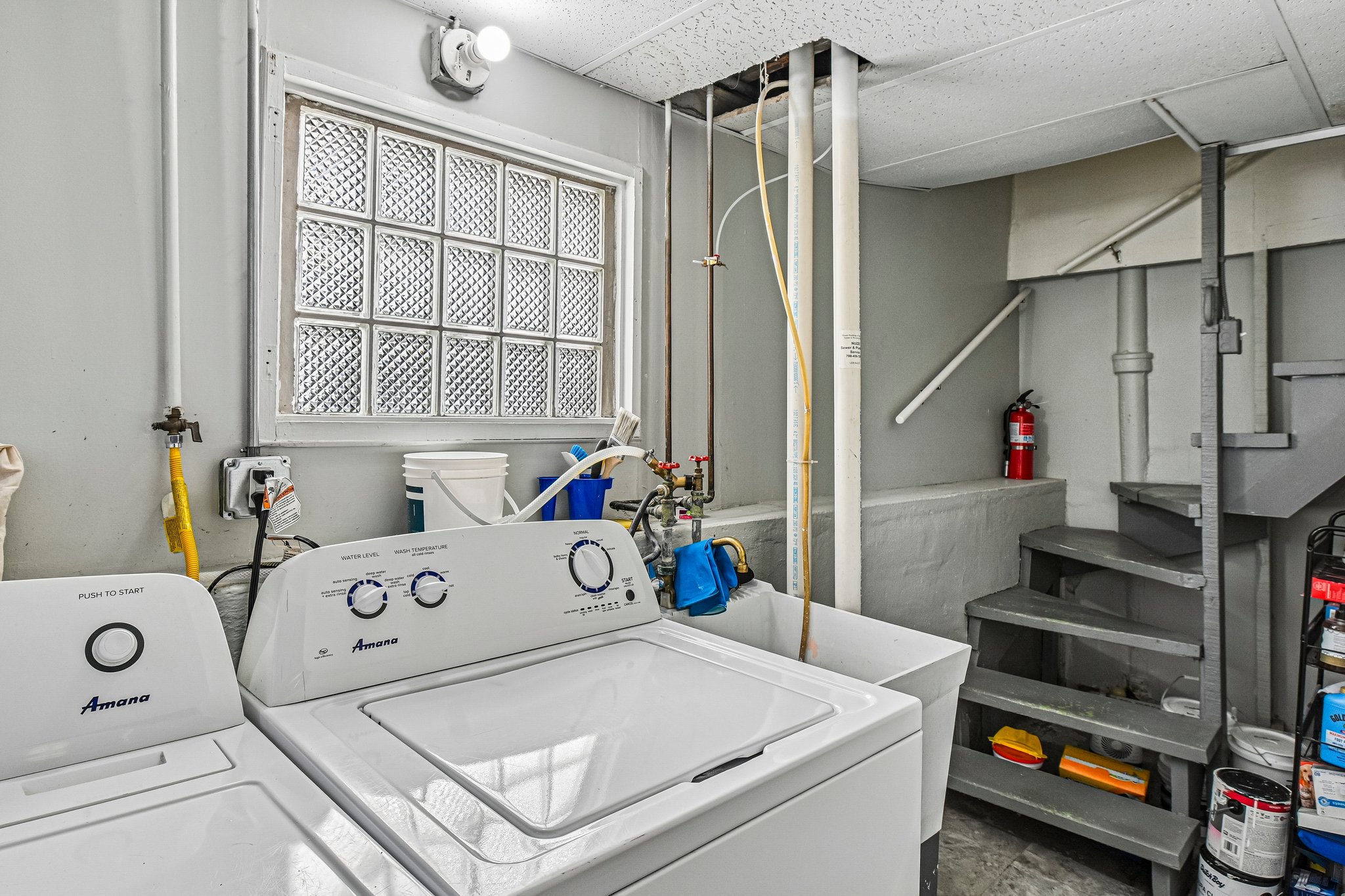 3506 N Narragansett Ave-S0907-053.jpg