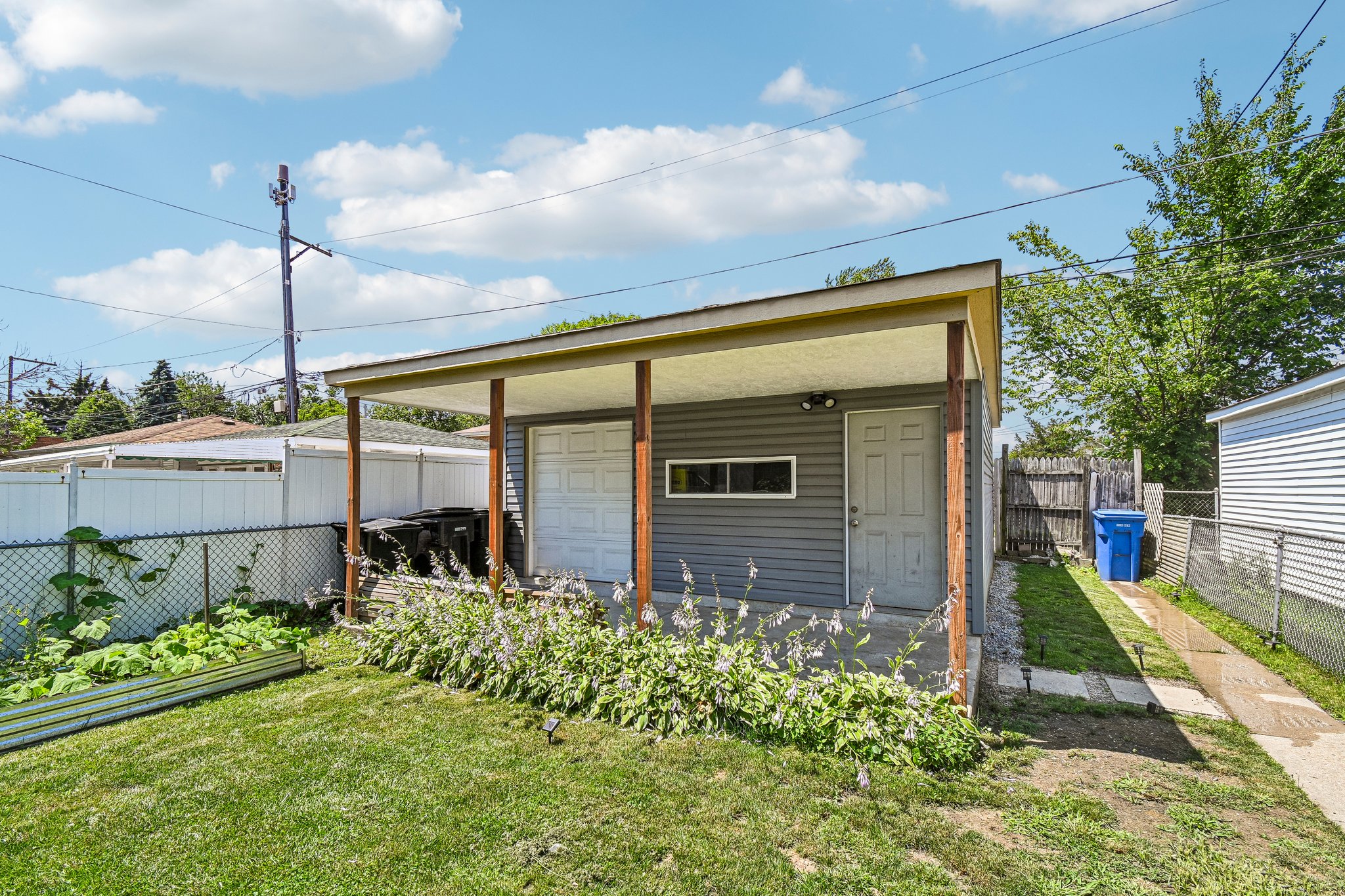 3506 N Narragansett Ave-S0907-061.jpg