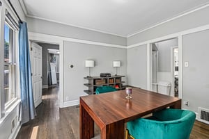 3506 N Narragansett Ave-S0907-009.jpg