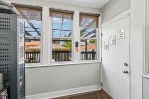 3506 N Narragansett Ave-S0907-026.jpg