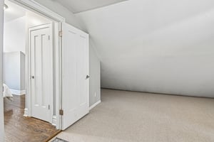 3506 N Narragansett Ave-S0907-030.jpg