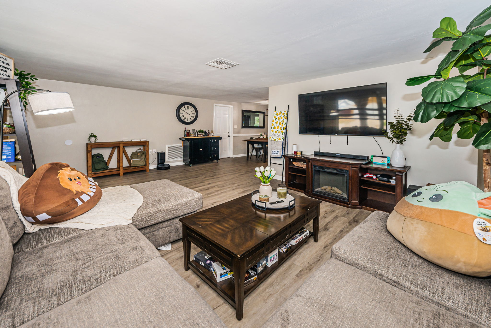 Living Room4