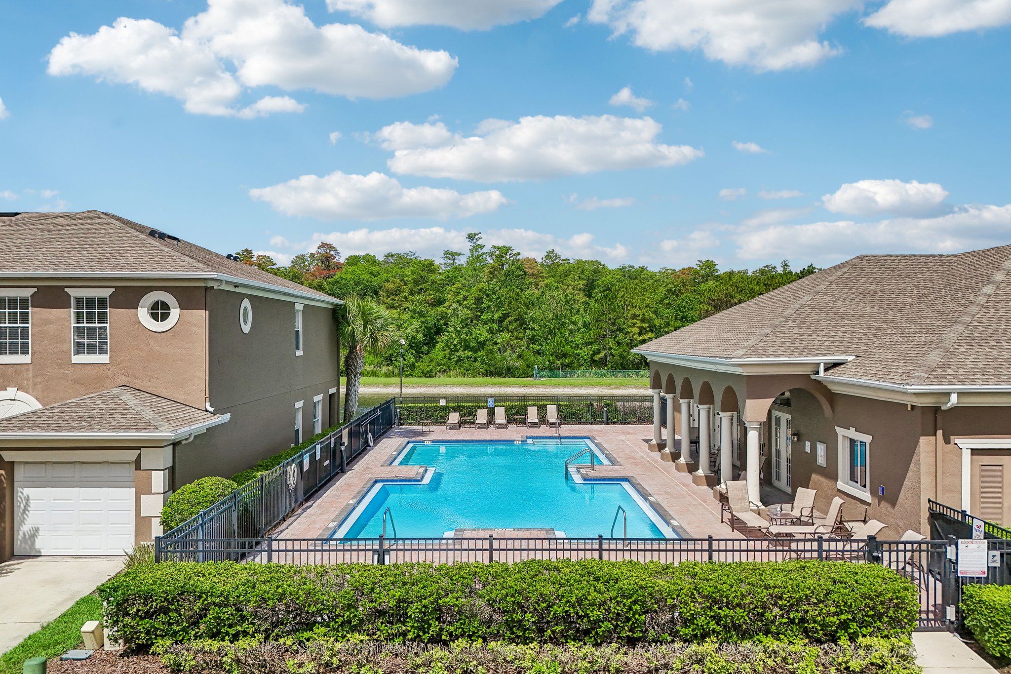Victoria Pines Dr 150-2805-903.jpg