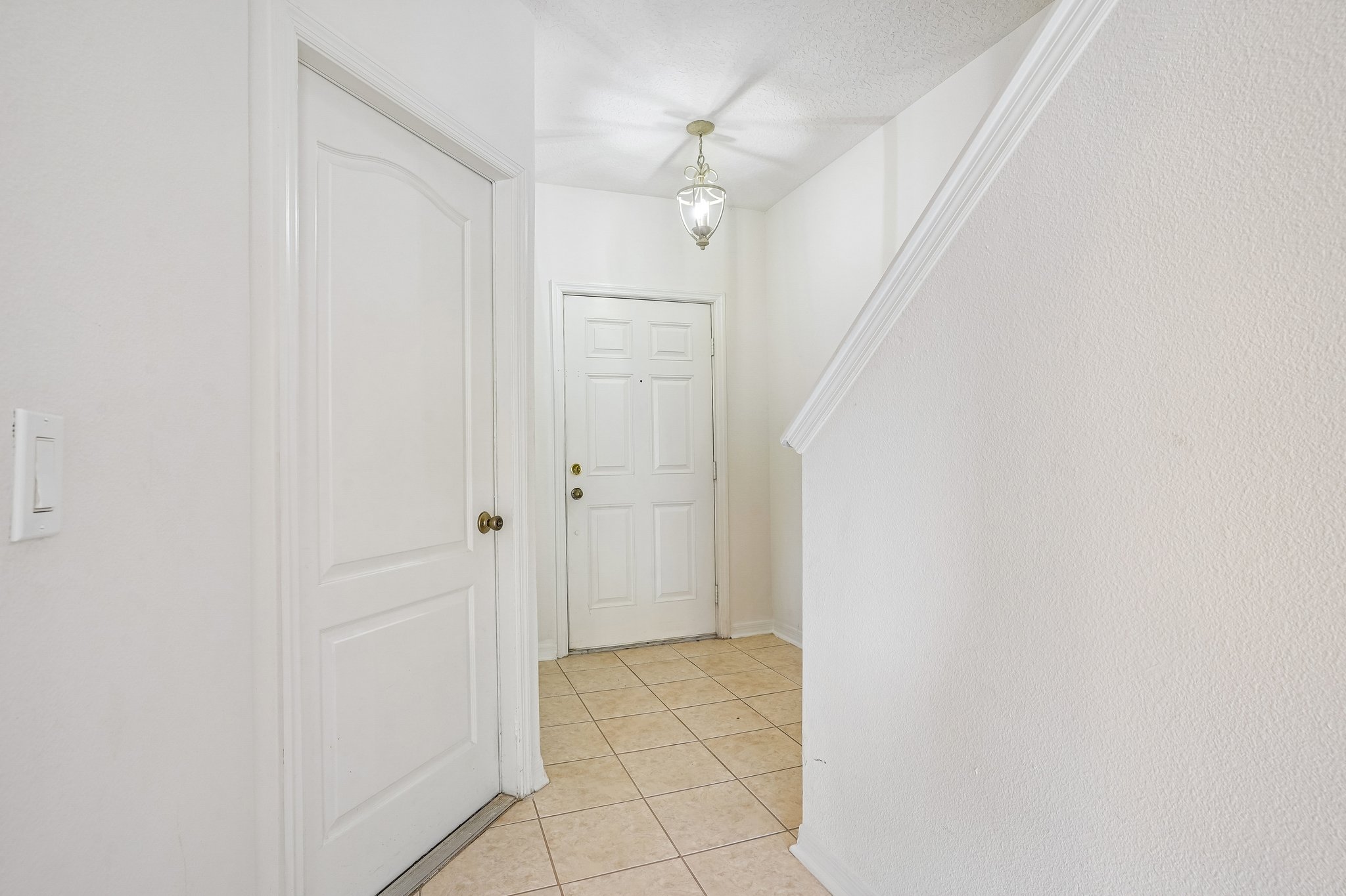 Victoria Pines Dr 150-S2805-004.jpg