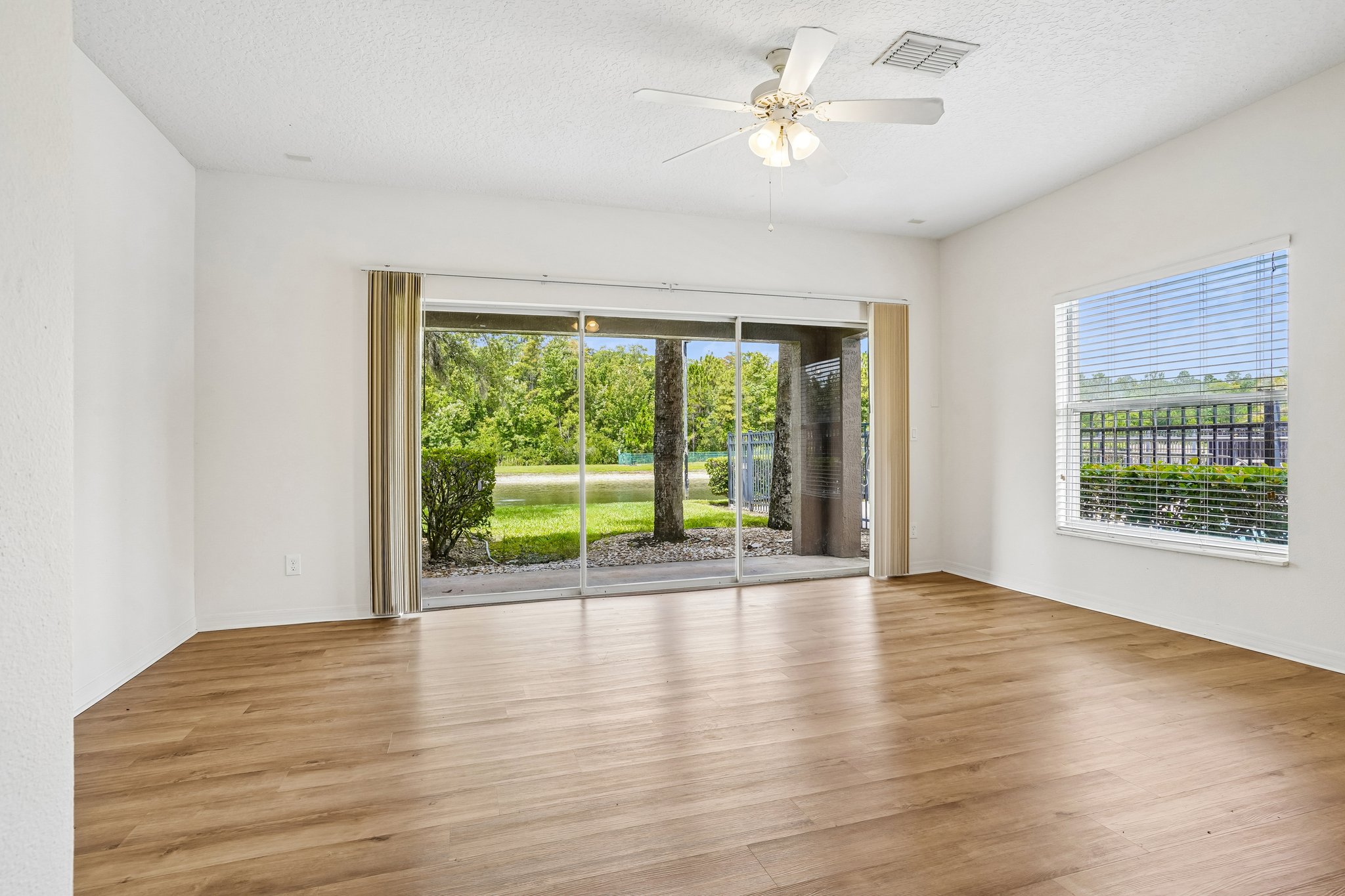 Victoria Pines Dr 150-S2805-009.jpg