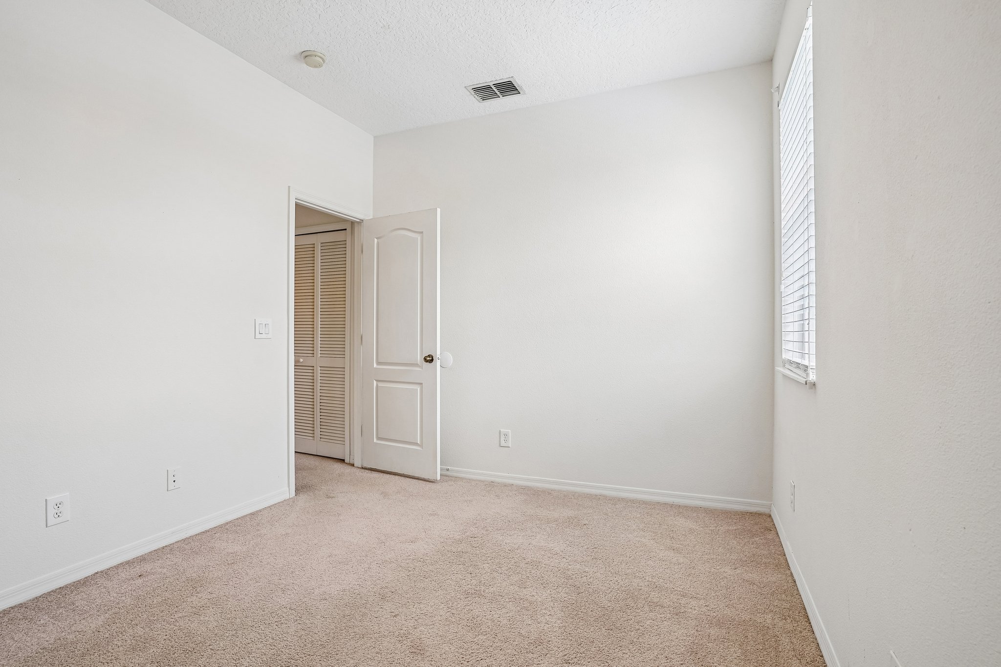 Victoria Pines Dr 150-S2805-031.jpg