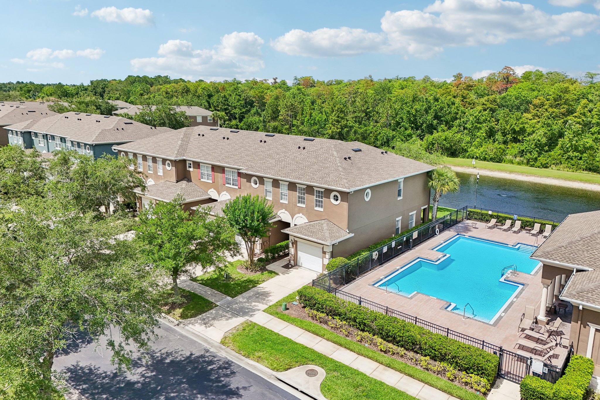Victoria Pines Dr 150-S2805-055.jpg