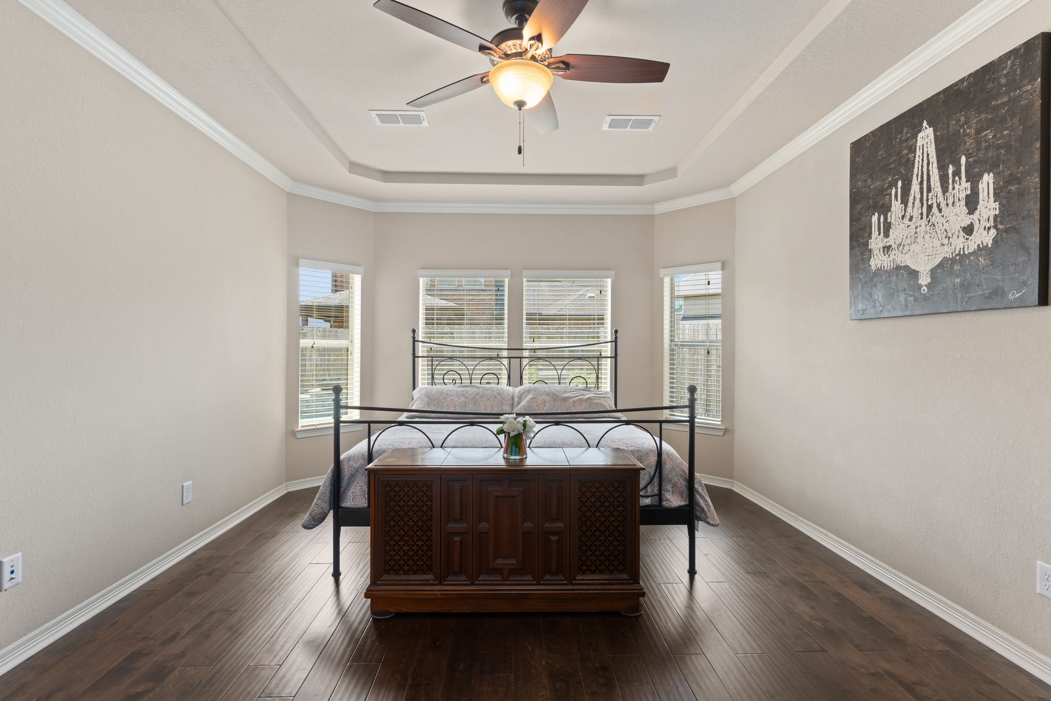 Plenty of light and perfect view to your backyard oasis!