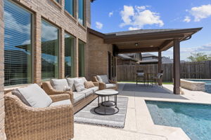 Covered patio and space to entertain!