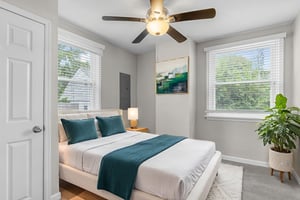 7X2A2010 virtually staged.jpeg